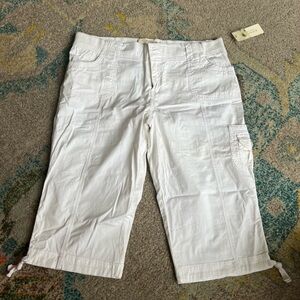 Sonoma White Cargo women Capris